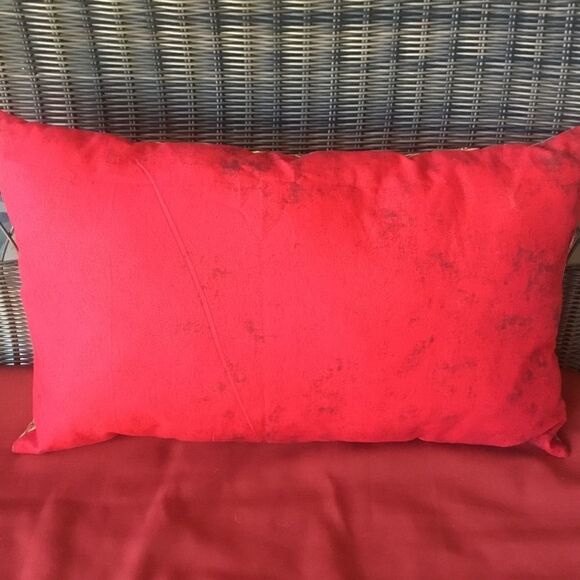 NWT Hand Crafted, Quilted Beautiful Metallic Print Holiday Pillow - Picture 8 of 8